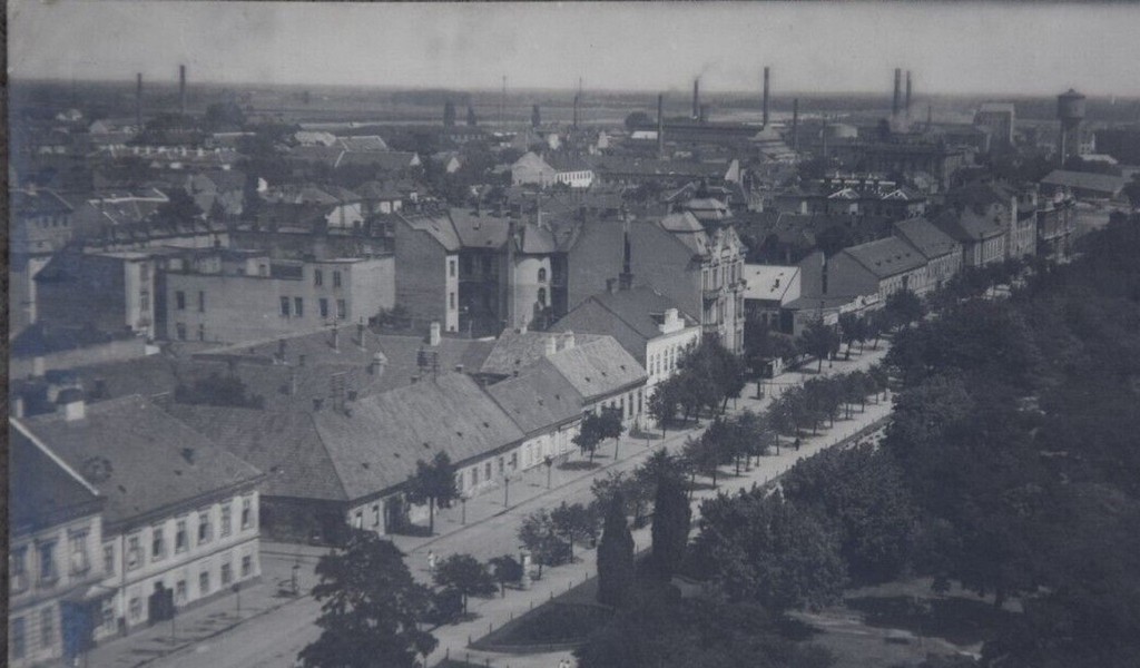 Látkép a Városháza tornyából az 1920-as években. Kép Régi Győr