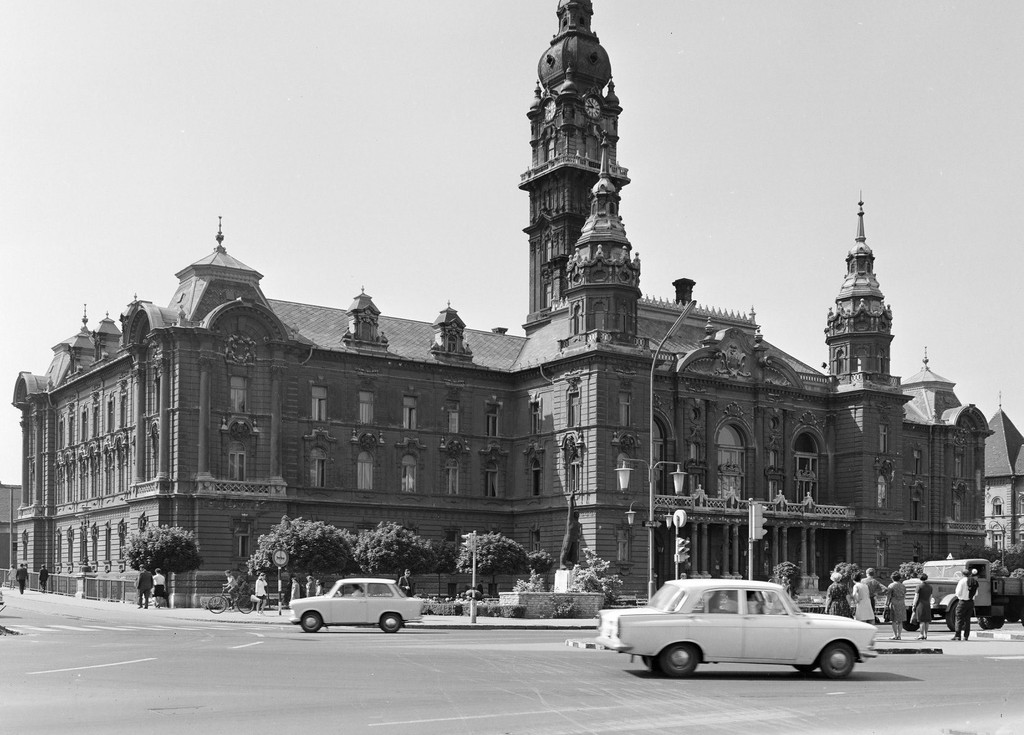A tanácsháza képe 1970-ben. Kép: Fortepan (08949)