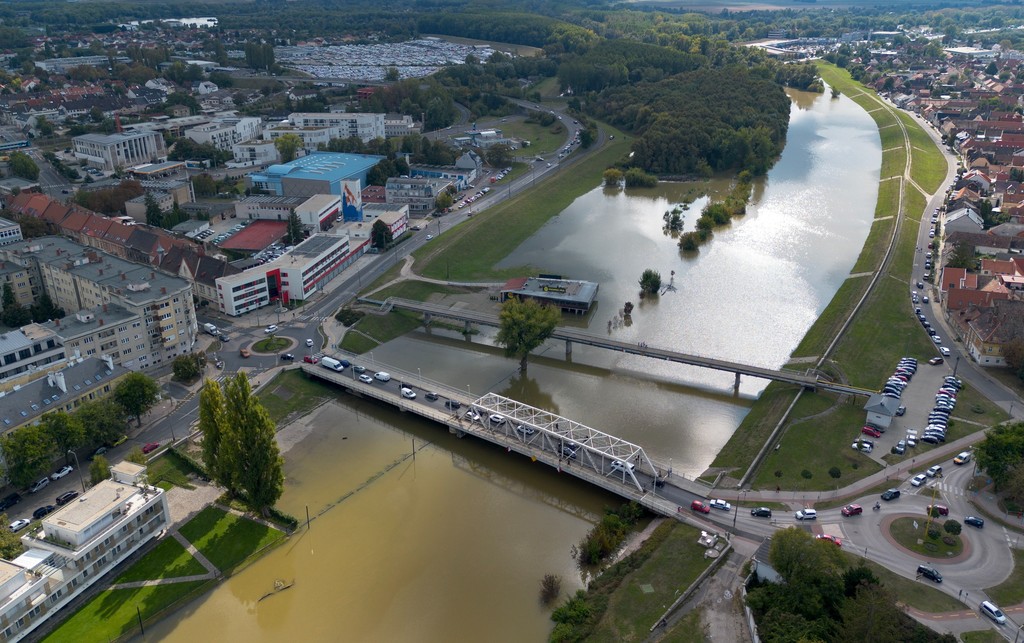 A megáradt Mosoni-Duna Győrben