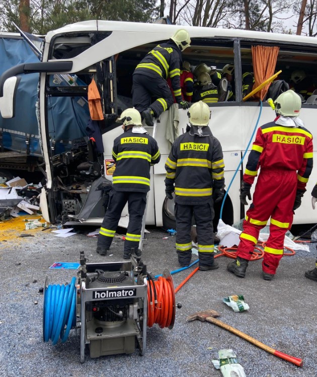 Magyar busz balesete Szlovákiában