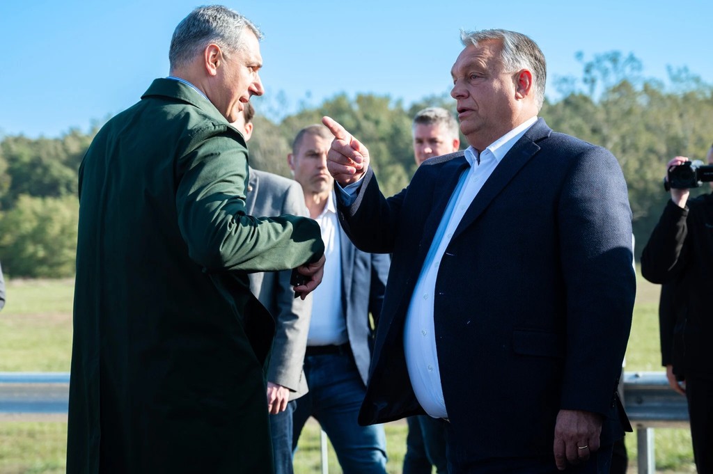 Útátadás Orbán Viktorral