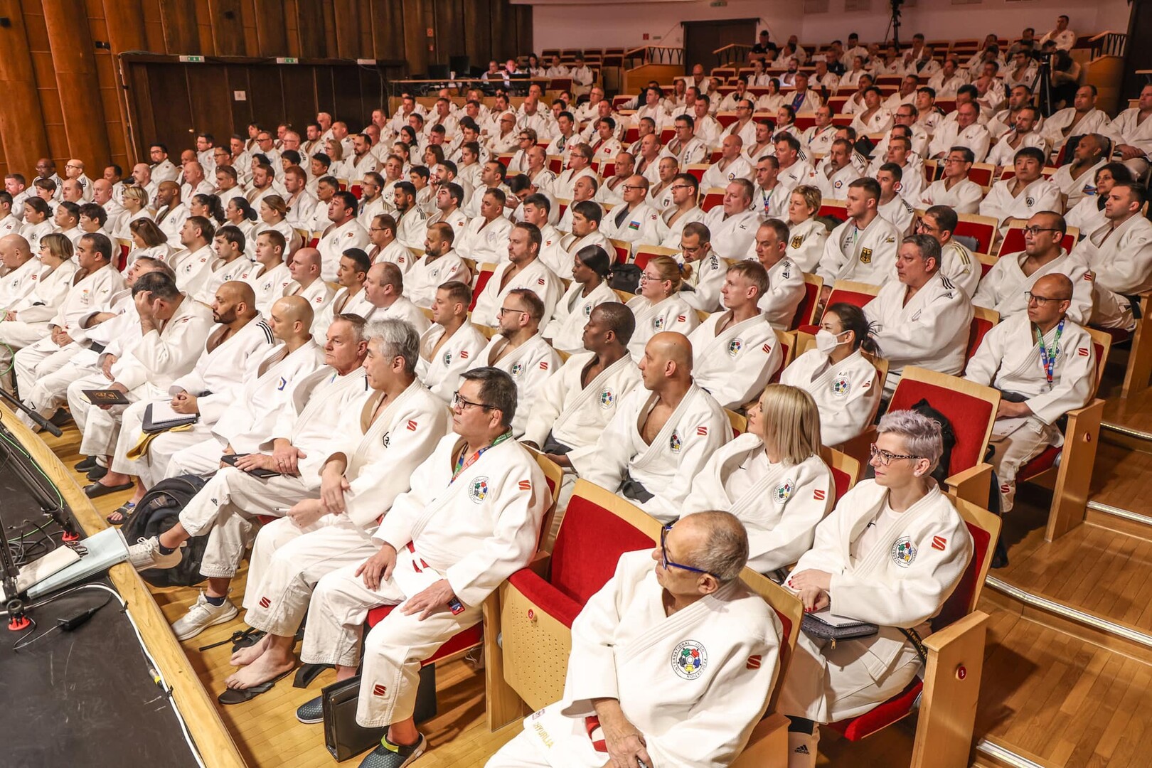 Judosok a hangversenyteremben