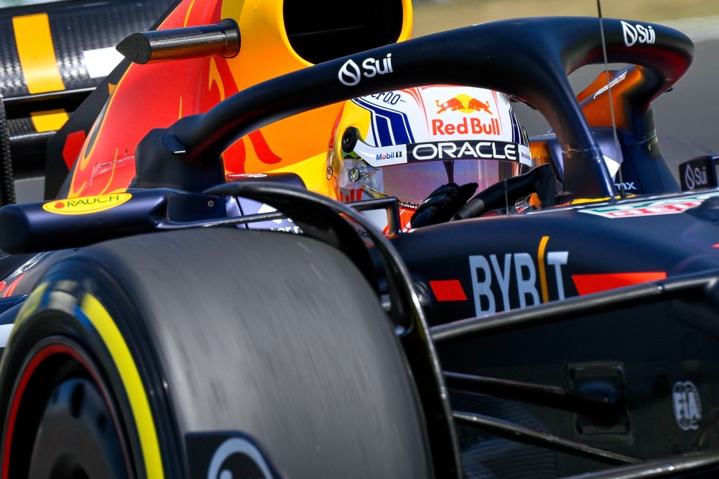 Max Verstappen, a Red Bull holland versenyzője a Forma-1-es Magyar Nagydíj harmadik szabadedzésén