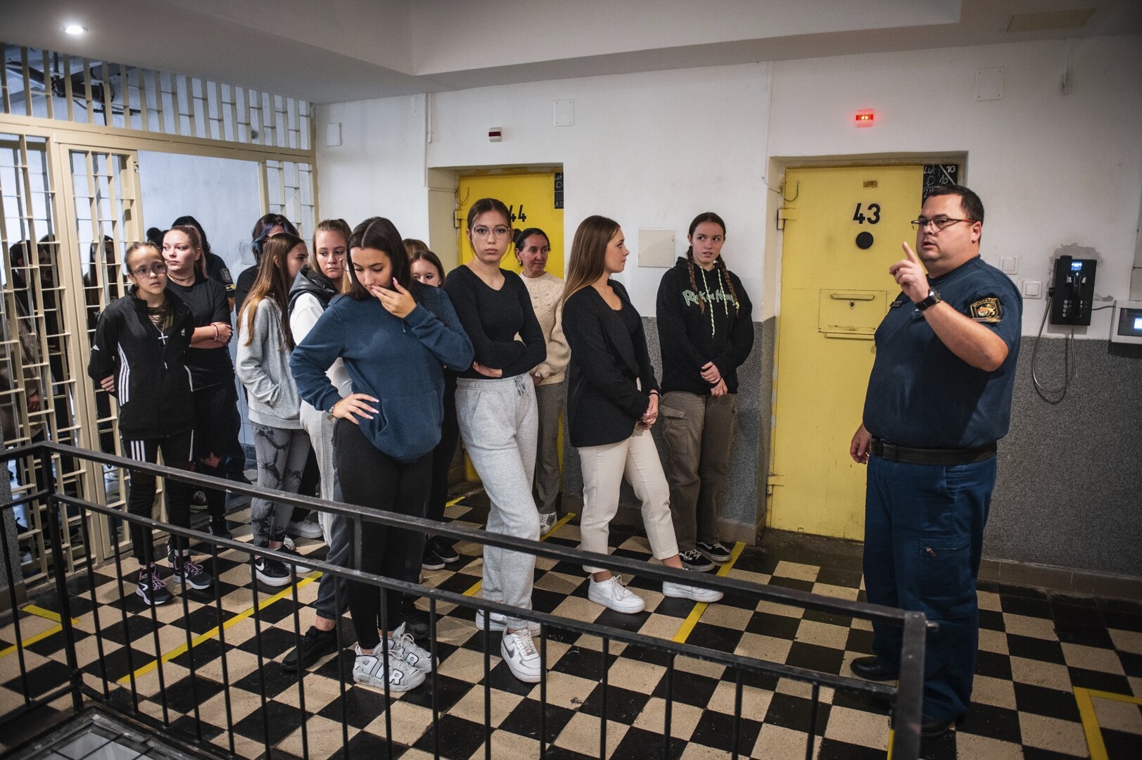 Börtönbe mentek a győri diákok