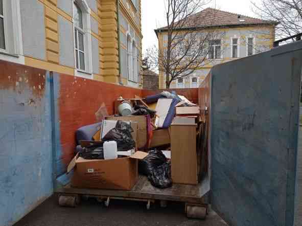 Menekültek a Zrínyi utcában