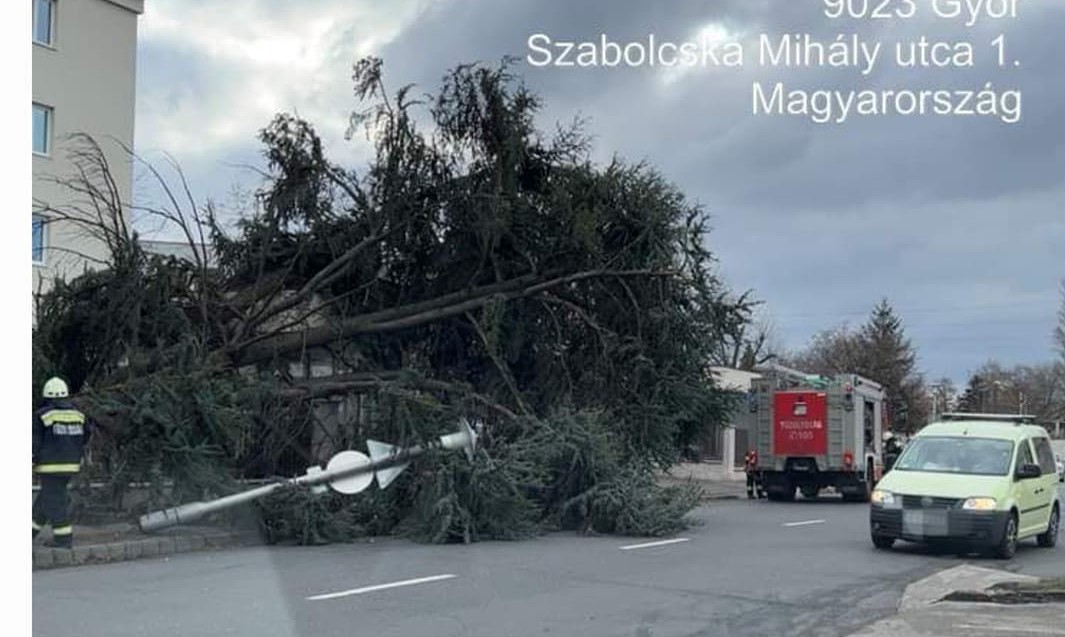 Pusztít a szél, dőlnek a táblák, lámpák, fák 