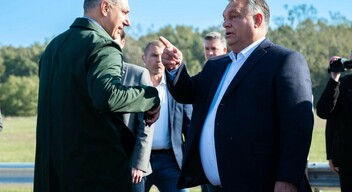 Útátadás Orbán Viktorral-3