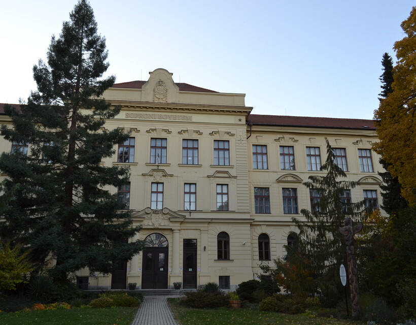 soproni egyetem