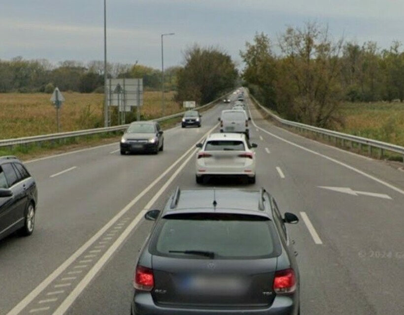 közlekedés