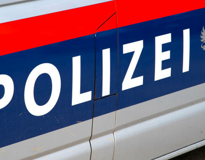 osztrák rendőr autó
