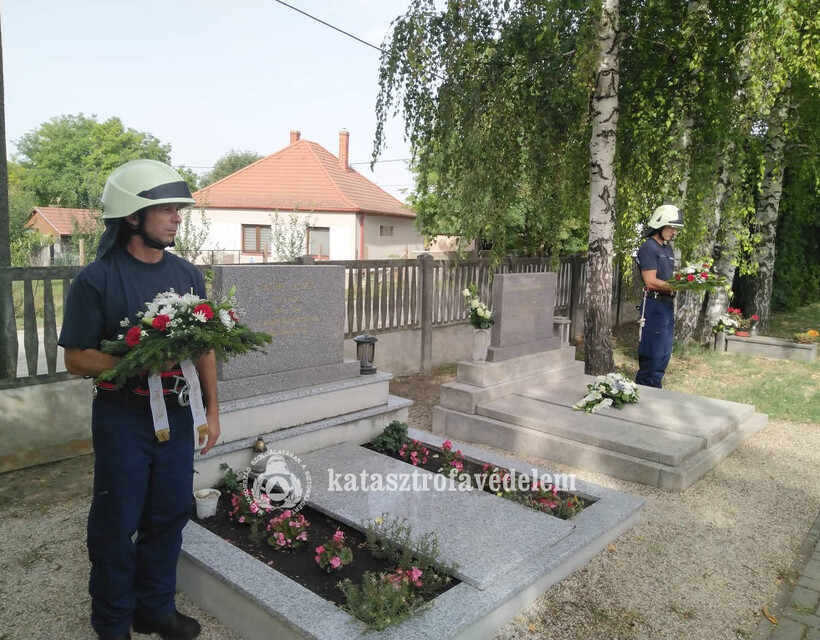 tűzoltók