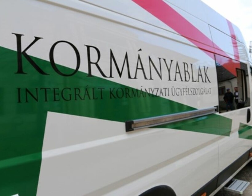 kormánybusz