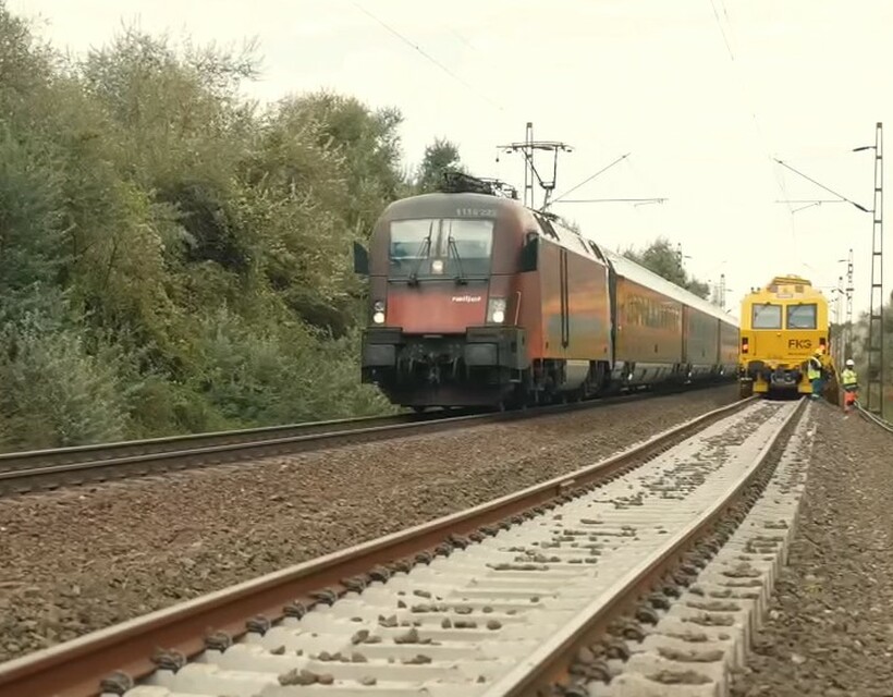 MÁV