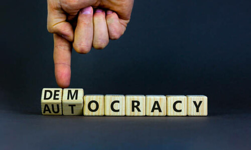 demokrácia, konka