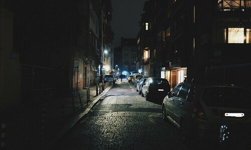 sötét utca