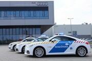 Az Audi Hungaria adományaként a Magyar Rendőrség is szolgálatába állított mindhárom generációból egy-egy modellt. A vállalat 2005-ben adott át egy első generációs TT Coupé modellt, melyet a jubileumi, 10 milliomodik Győrben készült motor hajtott. 2008-ban a második generáció képviselőjeként a 15milliomodik győri motorral érkezett a TT Coupé a rendőrséghez, míg a sort a 2015-ben átadott harmadik generációs TT S modell zárta. -3