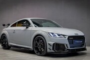 Az Audi TT RS Coupé iconic edition limitált szériával, amelyből mindösszesen 100 darab készül – természetesen az Audi Hungariánál – a vállalat 30 éves jubileumi évében az Audi TT negyed évszádos sikertörténetét ünnepli. -6