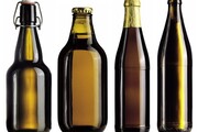 Jövedéki termékek. Az EU-n belül a jövedéki termékek – például alkohol, cigaretta, üzemanyag – nem kereskedelmi célú szállításához magánszemélynek nem szükséges engedély, de mennyiségi korlátozás vonatkozhat rájuk: határértéknek számít például 800 szál cigaretta, 200 szál szivar, 110 liter sör, 90 liter bor, pezsgő, illetve kannában járművenként legfeljebb 10 liter üzemanyag.  -5