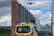 Drón segíti a mentőeutót-9